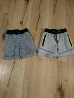 2 Shorts, kurze Sweatpants, Hosen Gr. 98/104 Hessen - Eichenzell Vorschau