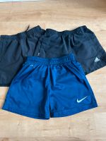 Sporthose, Puma, Adidas, Nike, 140, schwarz, blau Nordrhein-Westfalen - Menden Vorschau