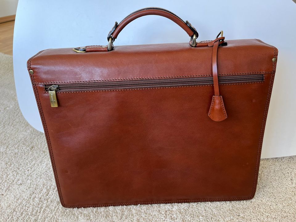 Tolle Aktentasche/Business Tasche aus hochwertigem Leder! Wie Neu in Bramsche