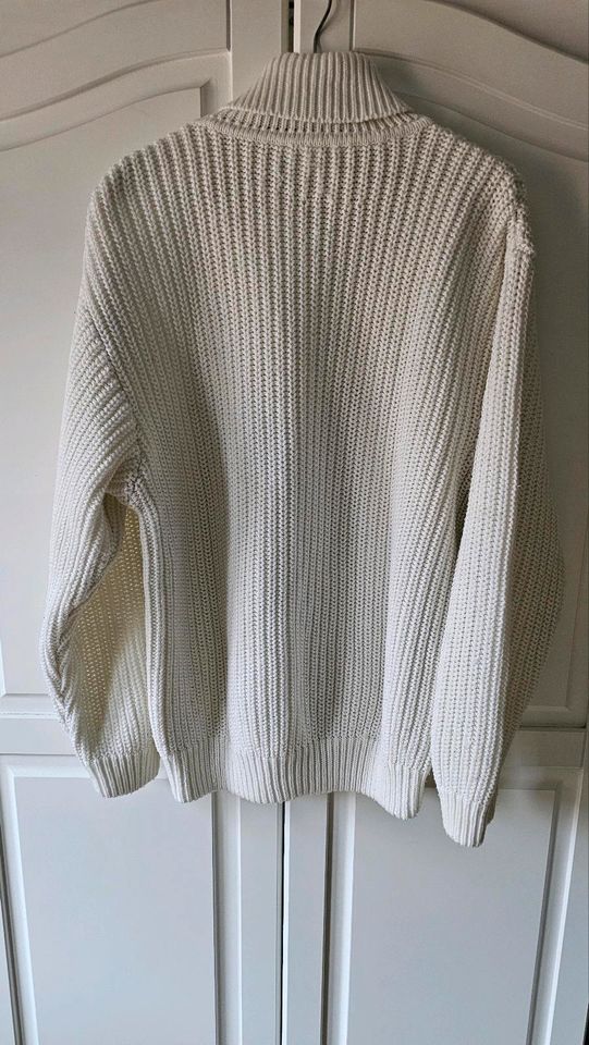 Vintage Strickpullover mit Zopfmuster in Halle