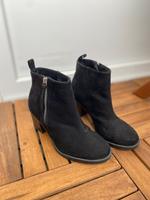 Wildleder Imitat Stiefeletten gr. 36 5cm Absatzhöhe Aubing-Lochhausen-Langwied - Aubing Vorschau