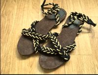 GAP flache Sandalen 38 schwarz/weiß geflochten Riemen boho hippie Dortmund - Körne Vorschau