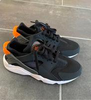 Nike Air Huarache 41 42 Sneaker Sportschuhe Köln - Bayenthal Vorschau