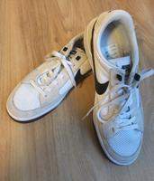 Nike Schuhe Sport Schuhe Baden-Württemberg - Fellbach Vorschau