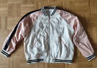 Blouson Jacke von MONKI Größe M mit Muster auf der Rückseite Wandsbek - Hamburg Rahlstedt Vorschau