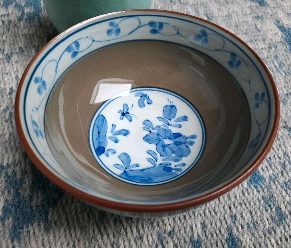 Japanisches Keramik Geschirrset ▪︎ Becher und Schale, bemalt in Würzburg
