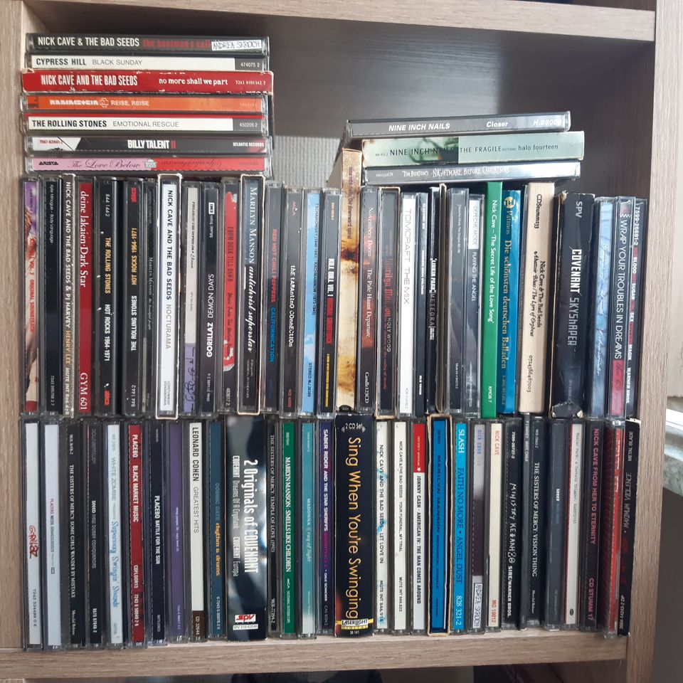 CD Sammlung ca. 150 CD's Rock, Goth/Wave, Pop komplett abzugeben in Moers