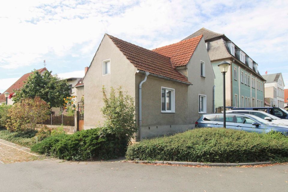 Willkommen zuhause: Vollständig renoviertes Einfamilienhaus mit Garage in Bad Schmiedeberg in Bad Schmiedeberg