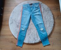 Jeans used-look Gallons-Streifen Gr. 38/40 Baden-Württemberg - Bad Buchau Vorschau