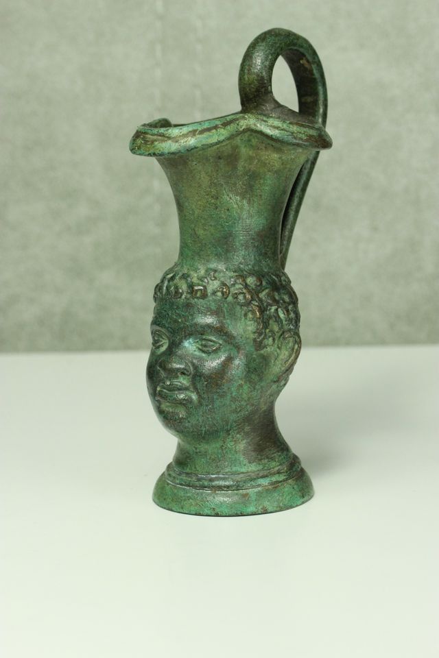Antike römische Bronze-Vase, 11 cm, Büste, Skulptur in Freiburg im Breisgau