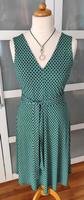 Sommerliches Midikleid m. Bindegürtel Gr. M Dunkelgrün gemustert Baden-Württemberg - Stockach Vorschau