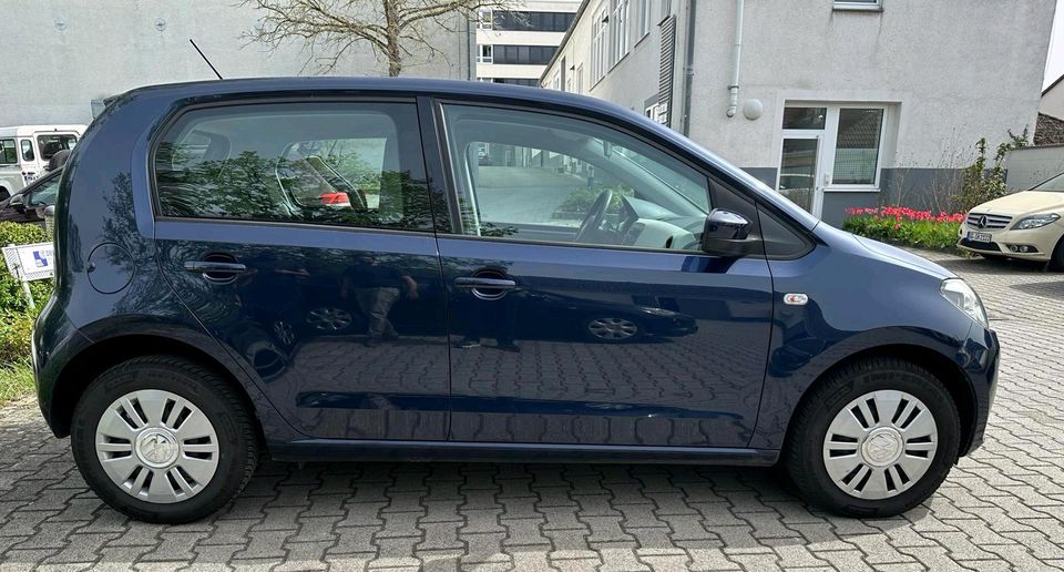 Volkswagen Up! in Groß-Gerau