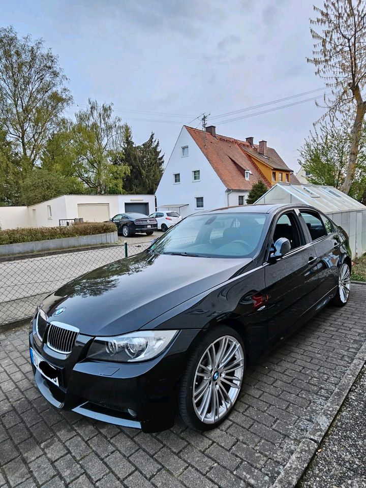 BMW E90 330xi 330i M-Paket Schalter Shadow Line in Senden