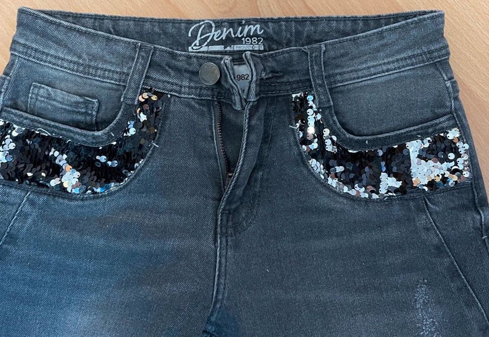 Denim Damenjeans, grau, mit Strass, nur einmal getragen in Bad Doberan