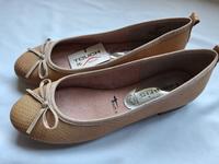 Damenschuh Tamaris Ballerina beige Gr. 37 ungetragen Baden-Württemberg - Bad Buchau Vorschau