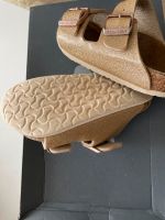 Birkenstock glitzer gold größe 26hausschuhe Mädchen Baden-Württemberg - Neenstetten Vorschau