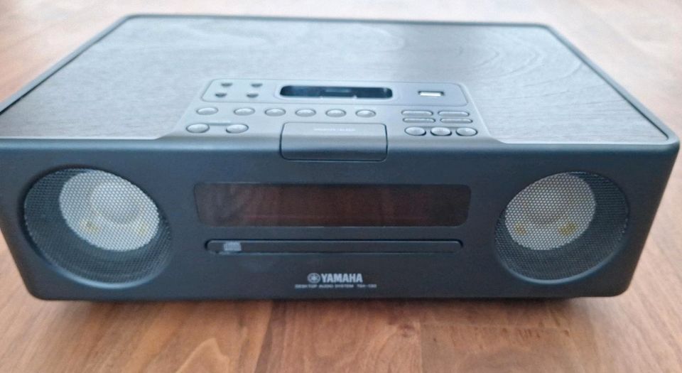 Yamaha TSX 130 Desktop Audio System Radio Küchenradio Ipod in München