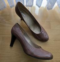 Elegante Gabor Damen-Schuhe in Größe 8½ / 42 Bayern - Moosburg a.d. Isar Vorschau