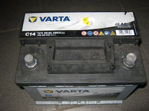 Autobatterie 12V 68Ah neuwertig (Blei-Säure)