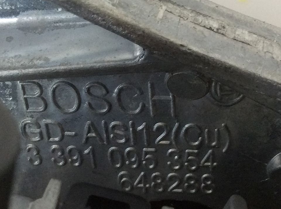 Bosch Antrieb Scheibenwischer 3 397 021 829 für Peugeot 308 II in Korschenbroich