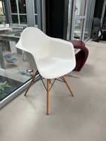 Armlehnstuhl Eames Plastic DAW von Vitra Bayern - Neumarkt i.d.OPf. Vorschau