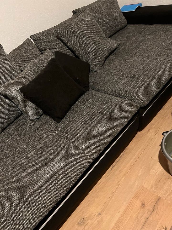 XL Sofa Couch in Duisburg