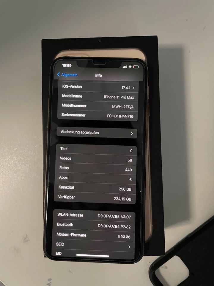 iPhone 11 Pro Max Gold 256 GB tauschen gegen 12 pro in Gelsenkirchen