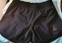 Adidas Laufshorts Shorts Größe M Hessen - Gründau Vorschau