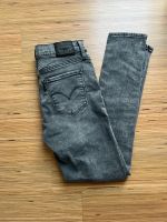 Levi’s 311 shaping skinny, W 26 L 30 Berlin - Lichtenberg Vorschau