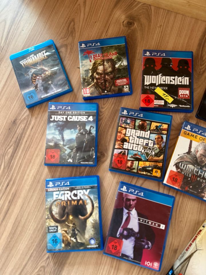 PS4 Spiele& Filme und Serien in Drolshagen