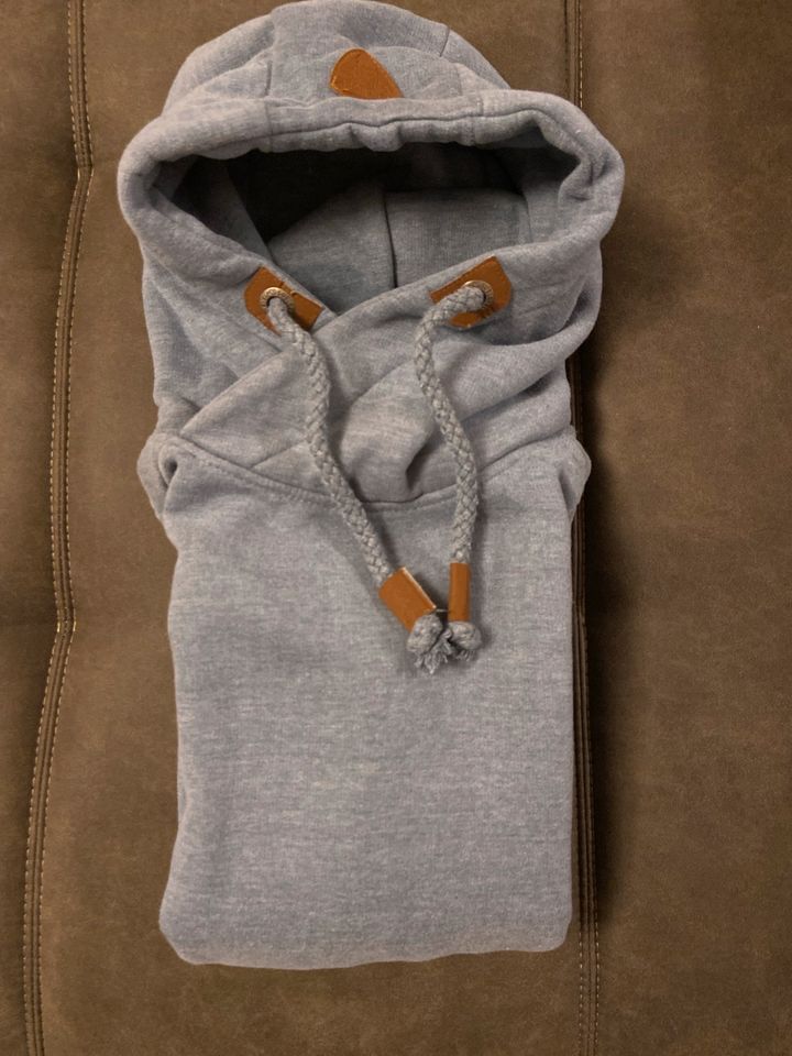 Kuscheliger warmer Hoodie Größe XS in Meiningen