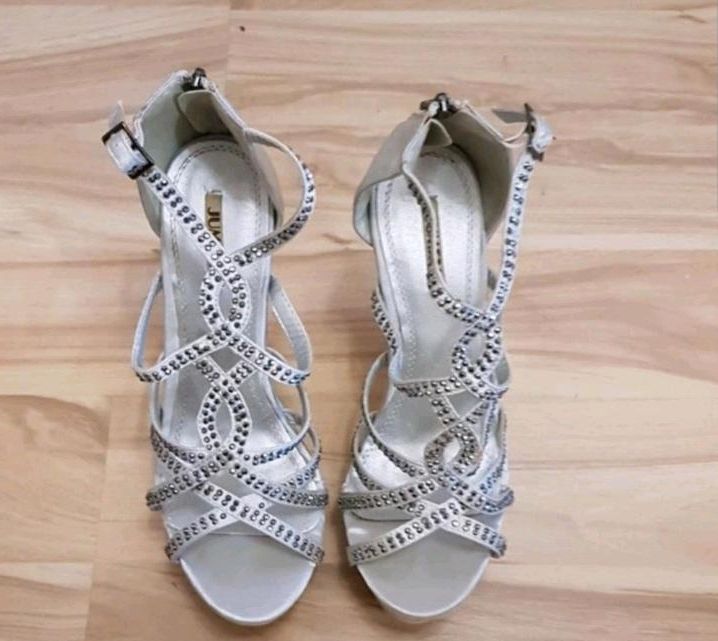 wunderschöne Jumex Hochzeit Pumps Sandalette /Sommerschuhe gr.38 in Kiel