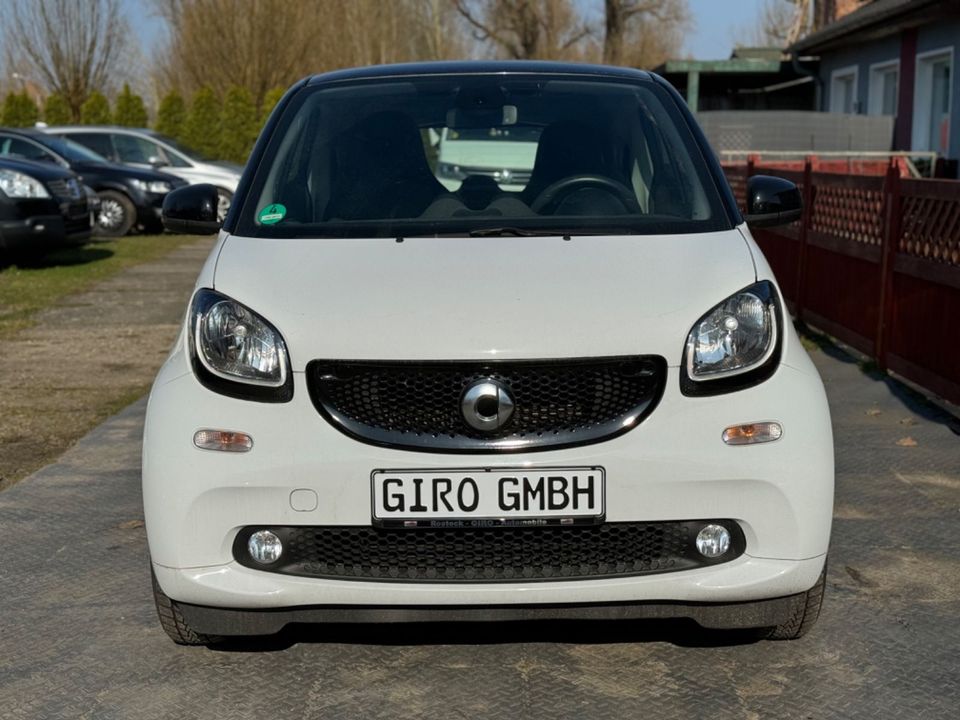 Smart ForTwo coupe 1.0 Panorama ,24Tkm,Klima,Temp.S-H, in Rostock