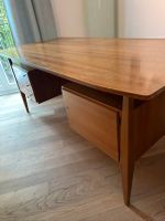 Schreibtisch und Sideboard Original 50er Jahre Frankfurt am Main - Nordend Vorschau