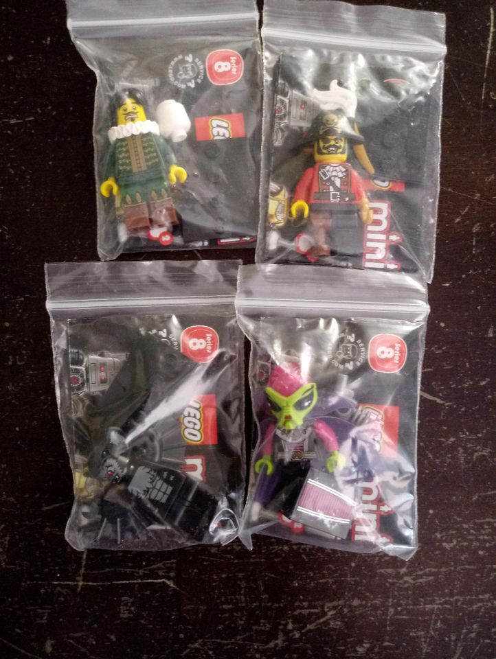 Lego Minifiguren Serie 7, 8 und 9 ab 7€ in Ahrensburg