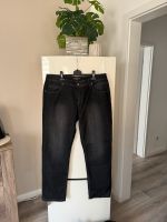Gerade geschnittene Jeans in Schwarz XL 46 Hose Denim Niedersachsen - Osnabrück Vorschau