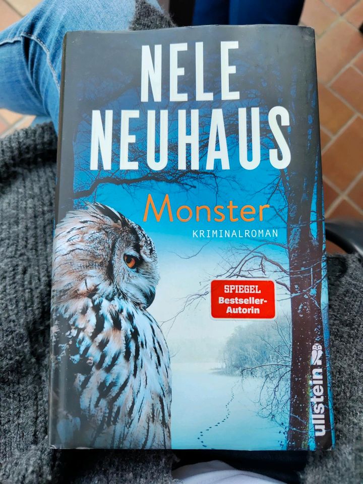 Buch, Nele Neuhaus, Monster in Neumarkt i.d.OPf.