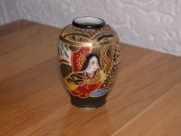 Alte Porzellanvase Vase Miniaturvase - Japan / China Nordrhein-Westfalen - Bönen Vorschau