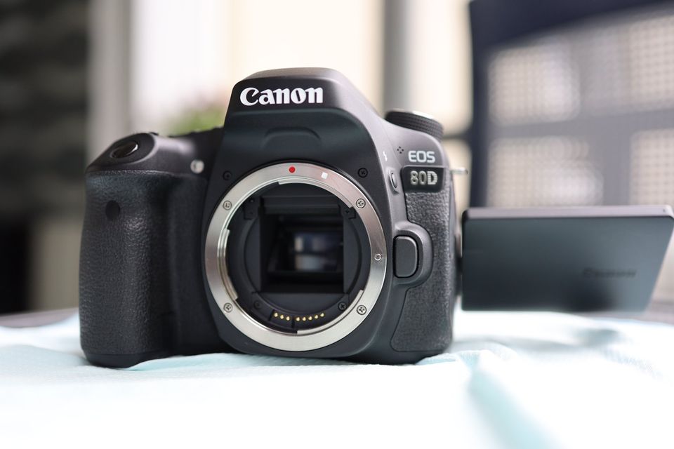 Canon eos 80D Top Zustand in Hannover