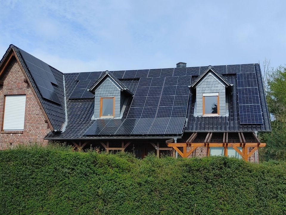 Solaranlage Photovoltaik Anlage 20,240 kWp PV Anlage komplett + Speicher 15kW + Montage und Anmeldung beim Netzbetreiber zum Festpreis 31000 Euro in Garbsen