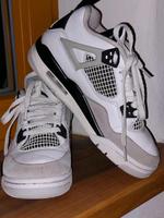 Nike Sneaker Jordan 4 Retro 37,5 wie neu Sachsen - Brand-Erbisdorf Vorschau