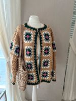 Strickjacke Handmade gehäkelt Boho Hippie Gr L Niedersachsen - Wolfsburg Vorschau