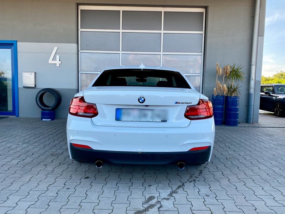 BMW M240i - wenig km, NAVI, HK in Münstermaifeld