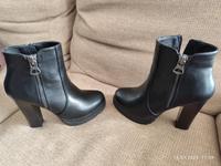 Stiefeletten, Stiefel Reisverschluss Leder Catwalk Größe 36 Bayern - Königsbrunn Vorschau