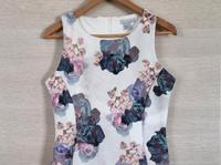 Kleid, weiß mit Blumen M Hessen - Wölfersheim Vorschau