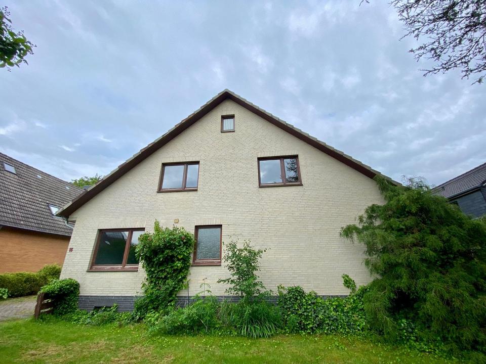 Reserviert • Gelöscht • 
                    Einfamilienhaus m...