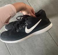 Nike Flex Sportschuhe Größe 39 Baden-Württemberg - Schwetzingen Vorschau