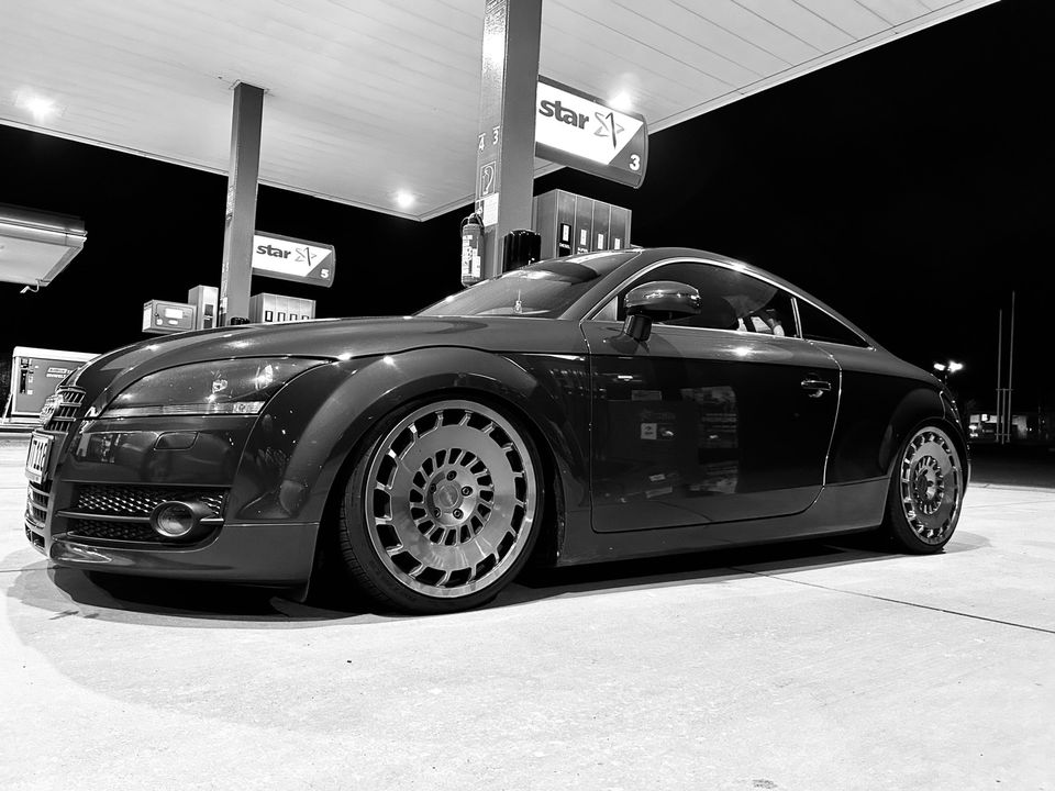 Audi TT 8J in Burghaun