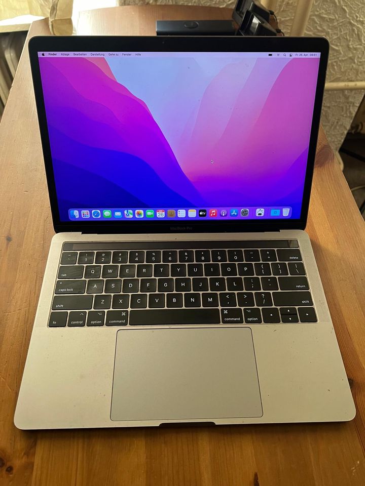 Apple MacBook Pro 13” Touchbar  8GB RAM, 256GB SSD in Berlin