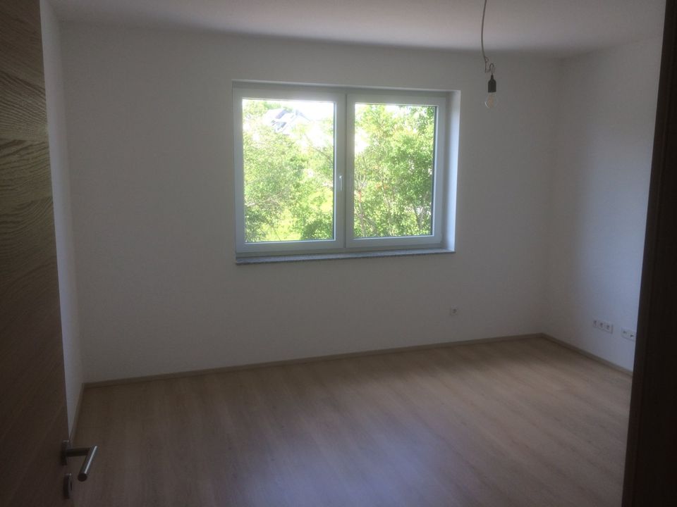 Schöne 3 Zimmer Wohnung mit EBK und Terrasse in Dielheim in Dielheim